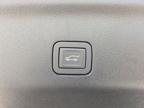 New 2026 GMC Yukon XL Elevation w/ Elevation Premium Package image 6