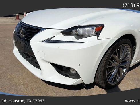 Used 2015 Lexus IS 250 w/ Navigation System Package RWD image 13