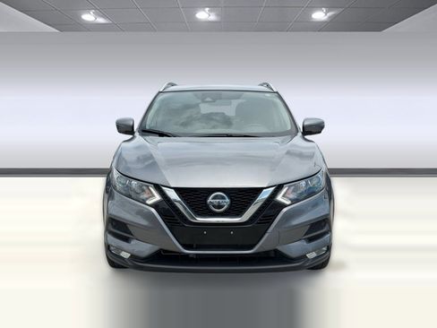 Used 2021 Nissan Rogue Sport SV w/ Technology Package FWD image 6