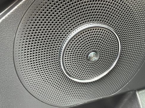 Used 2023 Ford Expedition Limited image 23