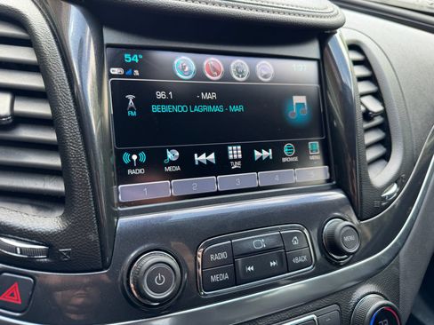 Used 2019 Chevrolet Impala LT FWD image 22