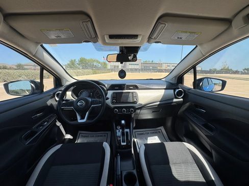 Used 2021 Nissan Versa SV FWD image 36