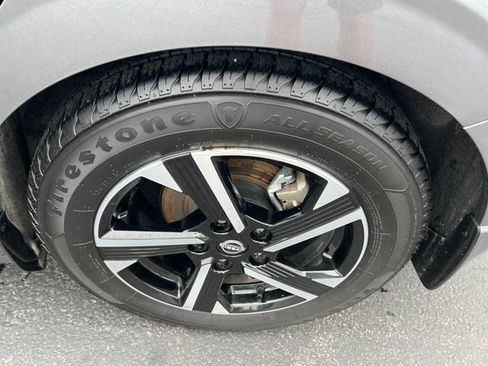 Used 2024 Nissan Sentra SV FWD image 25