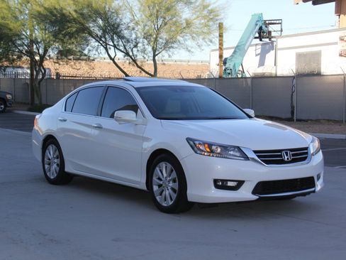Used 2015 Honda Accord EX-L image 3