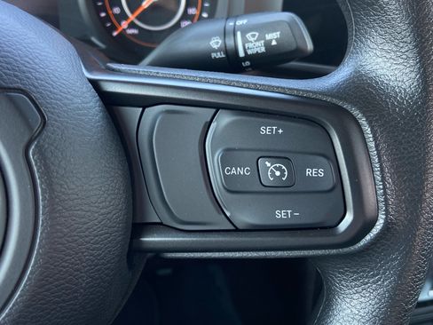 Used 2026 Jeep Wrangler Sport AWD/4WD image 19