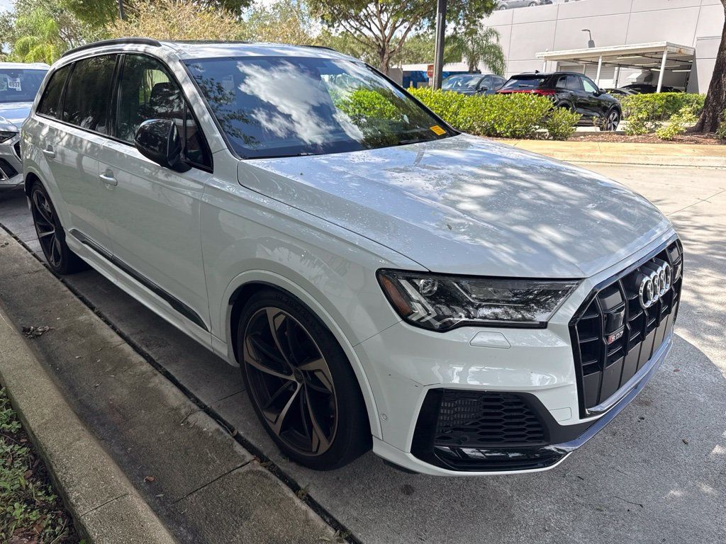 Used 2023 Audi SQ7 Prestige AWD/4WD image 3