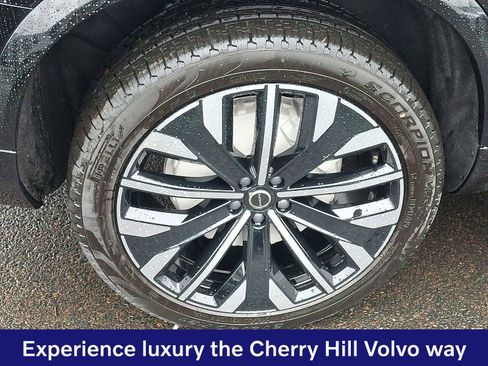 New 2026 Volvo XC90 T8 Plus w/ Protection Package Premier AWD/4WD image 6