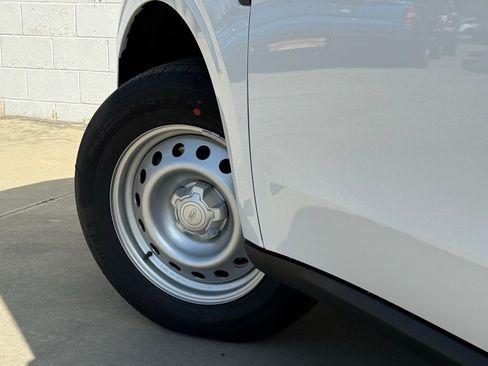 New 2026 Ford Maverick XL image 14