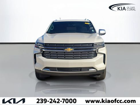 Used 2022 Chevrolet Tahoe Premier RWD image 2