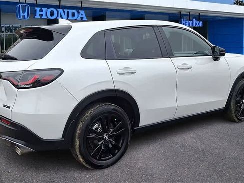 Certified 2026 Honda HR-V Sport image 8