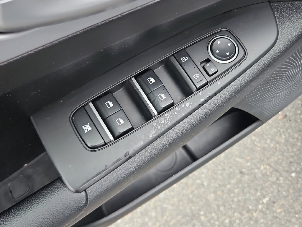 Used 2024 Kia Forte LXS FWD image 24