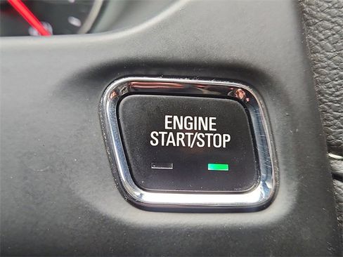 Used 2021 GMC Acadia Denali w/ Denali Technology Package image 16