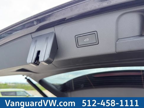 New 2025 Volkswagen Atlas Peak Edition SE AWD/4WD image 9