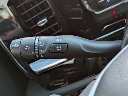 Used 2023 GMC Sierra 1500 SLT w/ SLT Premium Plus Package image 17