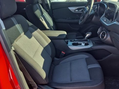 Used 2024 Chevrolet Blazer LT w/ Convenience Package image 9