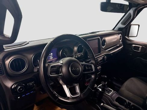 Used 2022 Jeep Wrangler Unlimited Rubicon 4xe w/ Cold Weather Group image 10