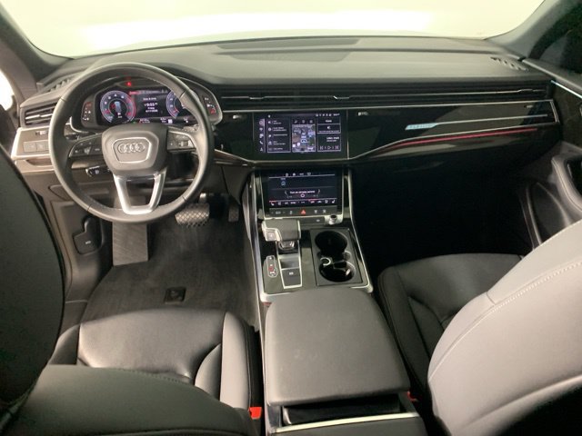 Used 2025 Audi Q8 Premium Plus AWD/4WD image 35