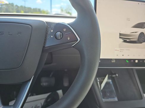 Used 2024 Tesla Model 3 Long Range RWD image 23