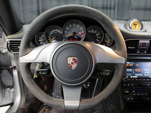 Used 2010 Porsche 911 GT3 image 24