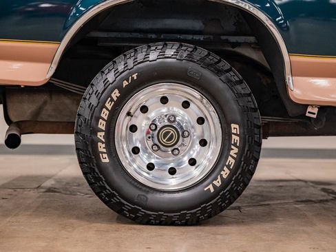 Used 1995 Ford Bronco XL AWD/4WD image 30