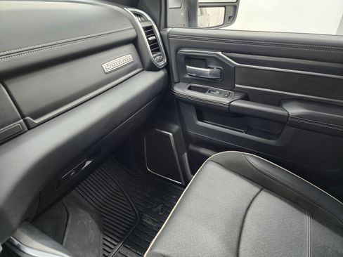 Used 2024 RAM 2500 Laramie w/ Night Edition AWD/4WD image 12