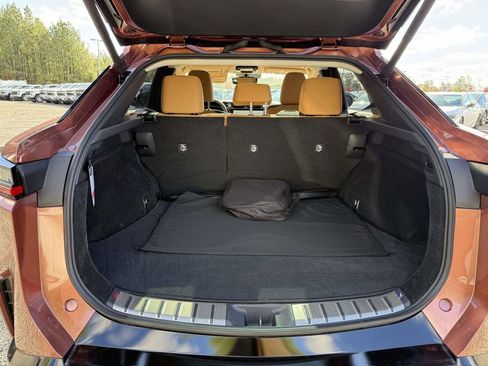 Used 2025 Lexus RZ 450e image 27