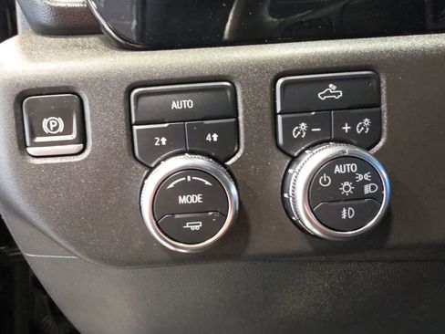 Used 2024 GMC Sierra 1500 Elevation AWD/4WD image 17