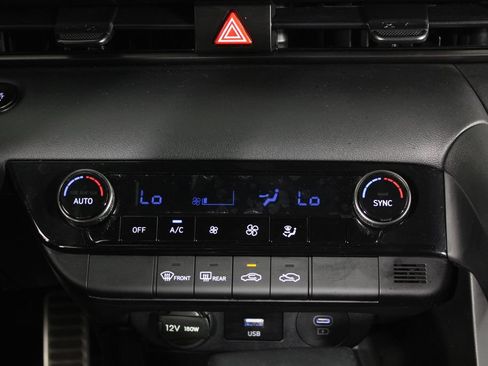 Certified 2025 Hyundai Elantra Sport FWD image 21