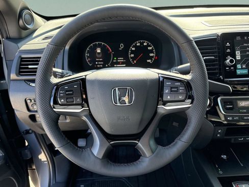 New 2026 Honda Ridgeline Black Edition image 11