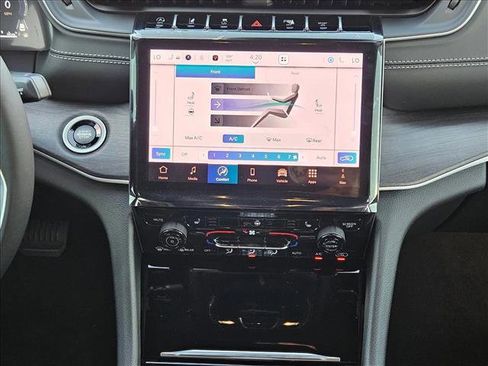 New 2025 Jeep Grand Cherokee L Limited w/ Trailer Tow Package image 13