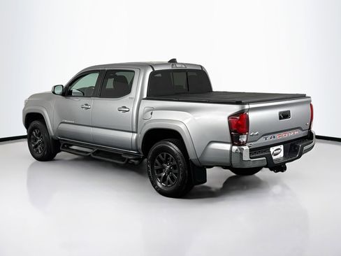 Used 2021 Toyota Tacoma SR5 image 9