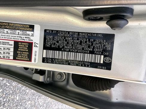 Used 2015 Toyota Camry SE image 3