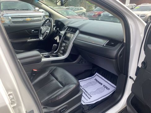 Used 2014 Ford Edge SEL w/ Equipment Group 205A image 18