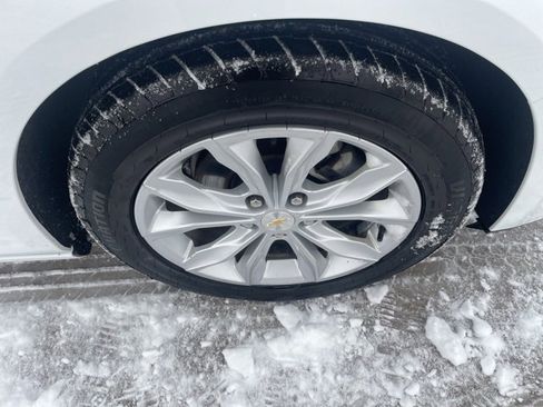 Used 2022 Chevrolet Malibu LT image 16