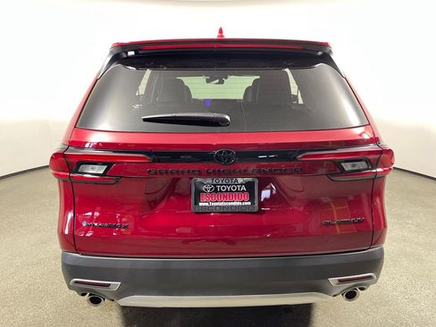New 2026 Toyota Grand Highlander AWD Hybrid image 4