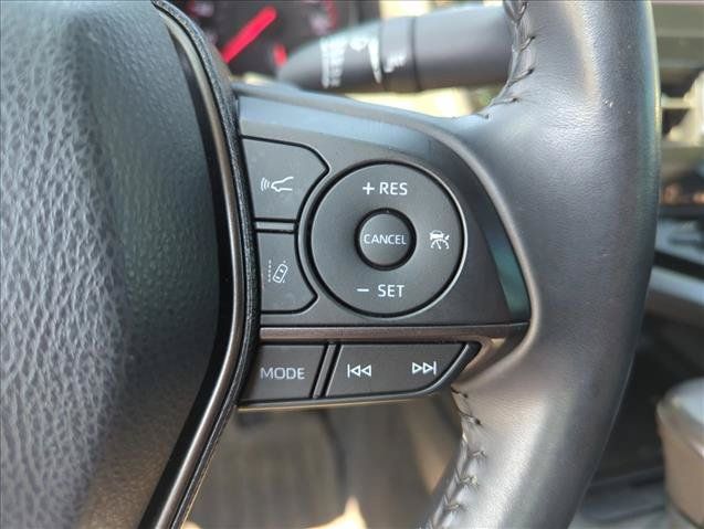 Used 2021 Toyota Camry XSE FWD image 16