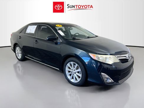 Used 2014 Toyota Camry XLE w/ Leather Package image 1