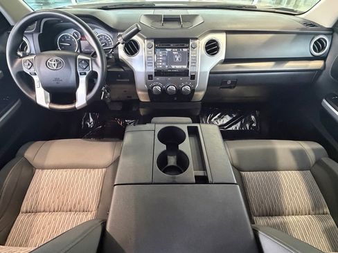 Used 2017 Toyota Tundra SR5 RWD image 30