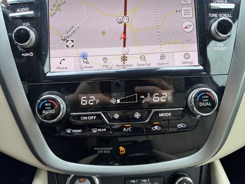 Used 2024 Nissan Murano Platinum w/ Cargo Package AWD/4WD image 29