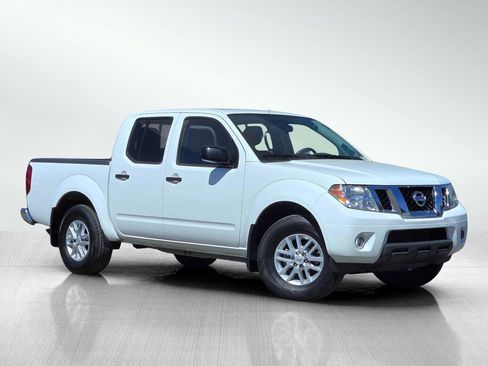 Used 2019 Nissan Frontier SV w/ Value Truck Package AWD/4WD image 2