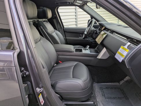 New 2025 Land Rover Range Rover Long Wheelbase Autobiography image 33