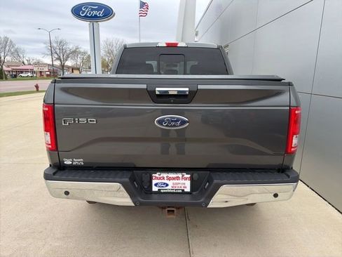 Used 2015 Ford F150 XLT w/ Equipment Group 302A Luxury image 4