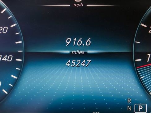 Used 2022 Mercedes-Benz C 300 Coupe image 22