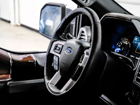 Used 2015 Ford F150 Platinum w/ Equipment Group 701A Luxury AWD/4WD image 20