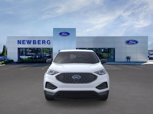 New 2024 Ford Edge SE image 2