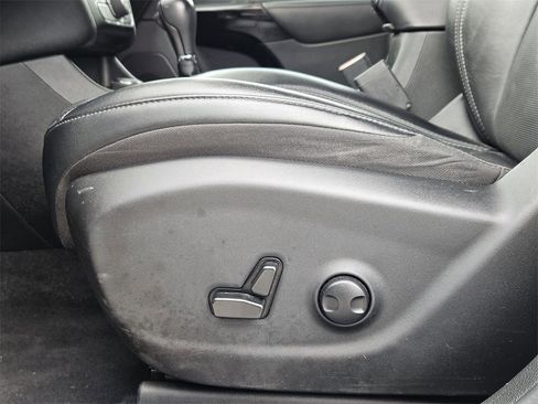 Used 2023 Jeep Cherokee Altitude Lux image 18