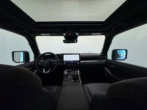 Used 2024 Lexus GX 550 image 21