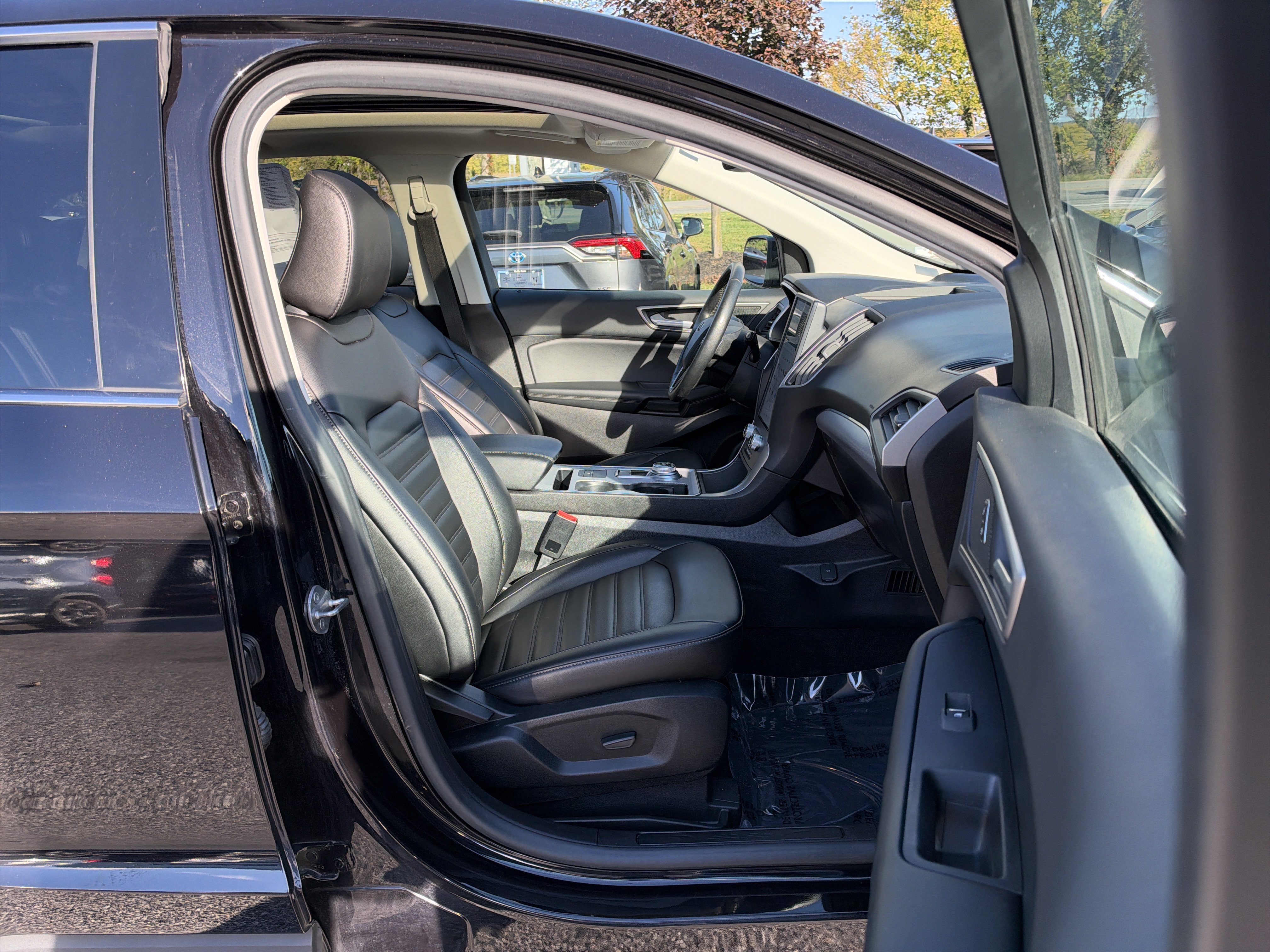 Used 2021 Ford Edge SEL w/ Convenience Package AWD/4WD image 29