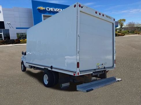 Used 2024 Ford E-450 and Econoline 450 Super Duty RWD image 23