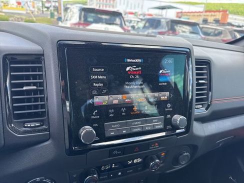 Used 2023 Nissan Frontier PRO-4X w/ Pro-4X Premium Package AWD/4WD image 16